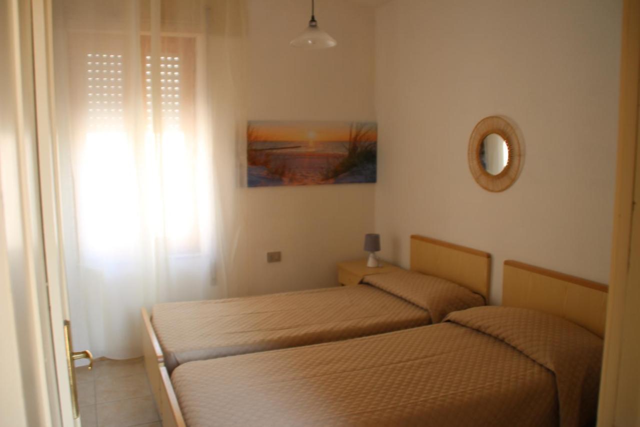 Borgo Spiaggia Vista Mare Isola Rossa Exterior photo