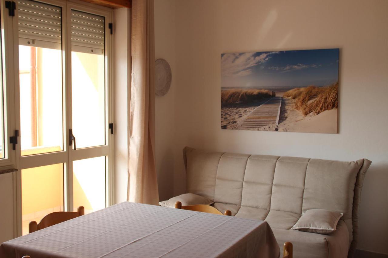 Borgo Spiaggia Vista Mare Isola Rossa Exterior photo