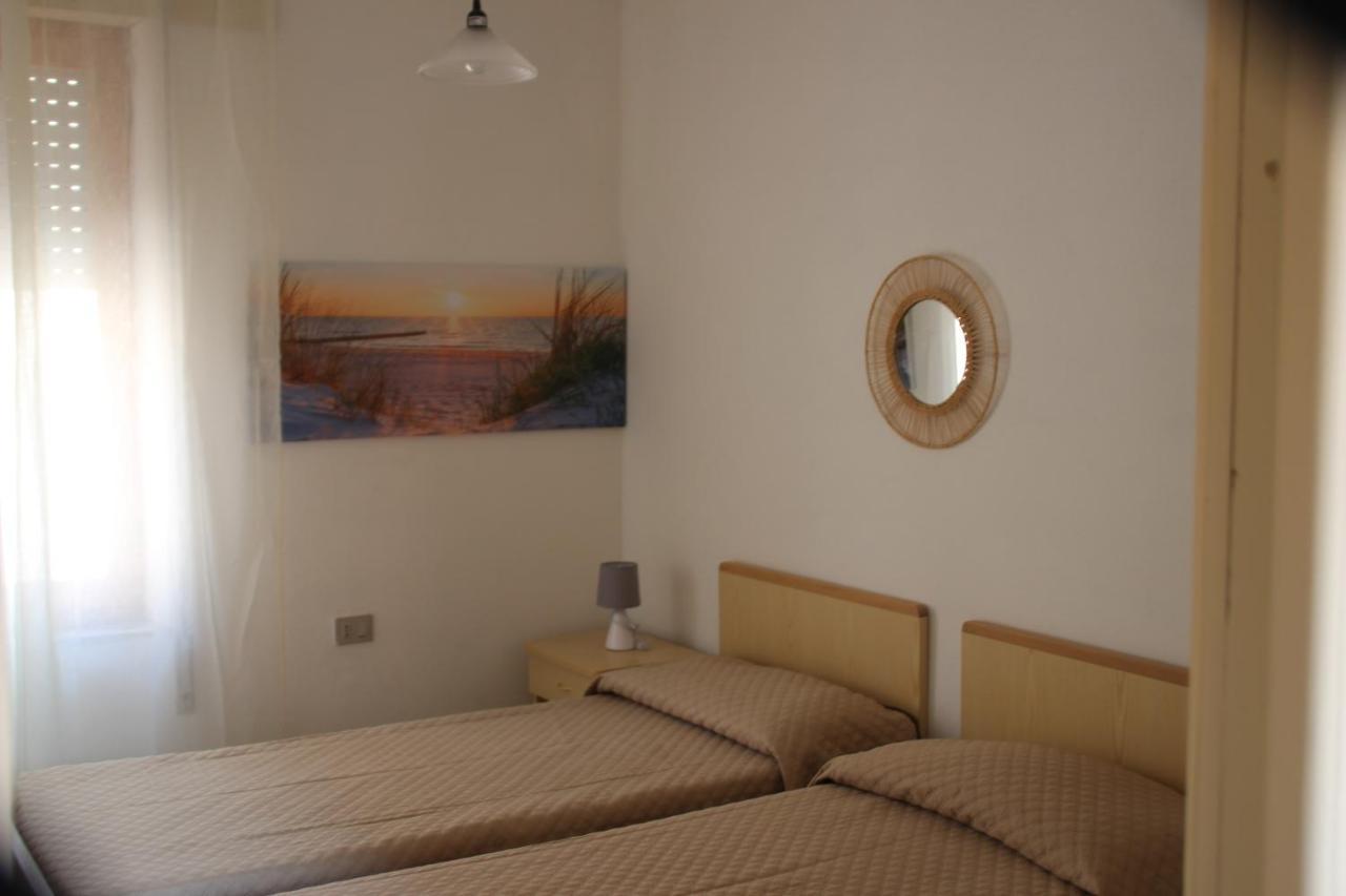 Borgo Spiaggia Vista Mare Isola Rossa Exterior photo