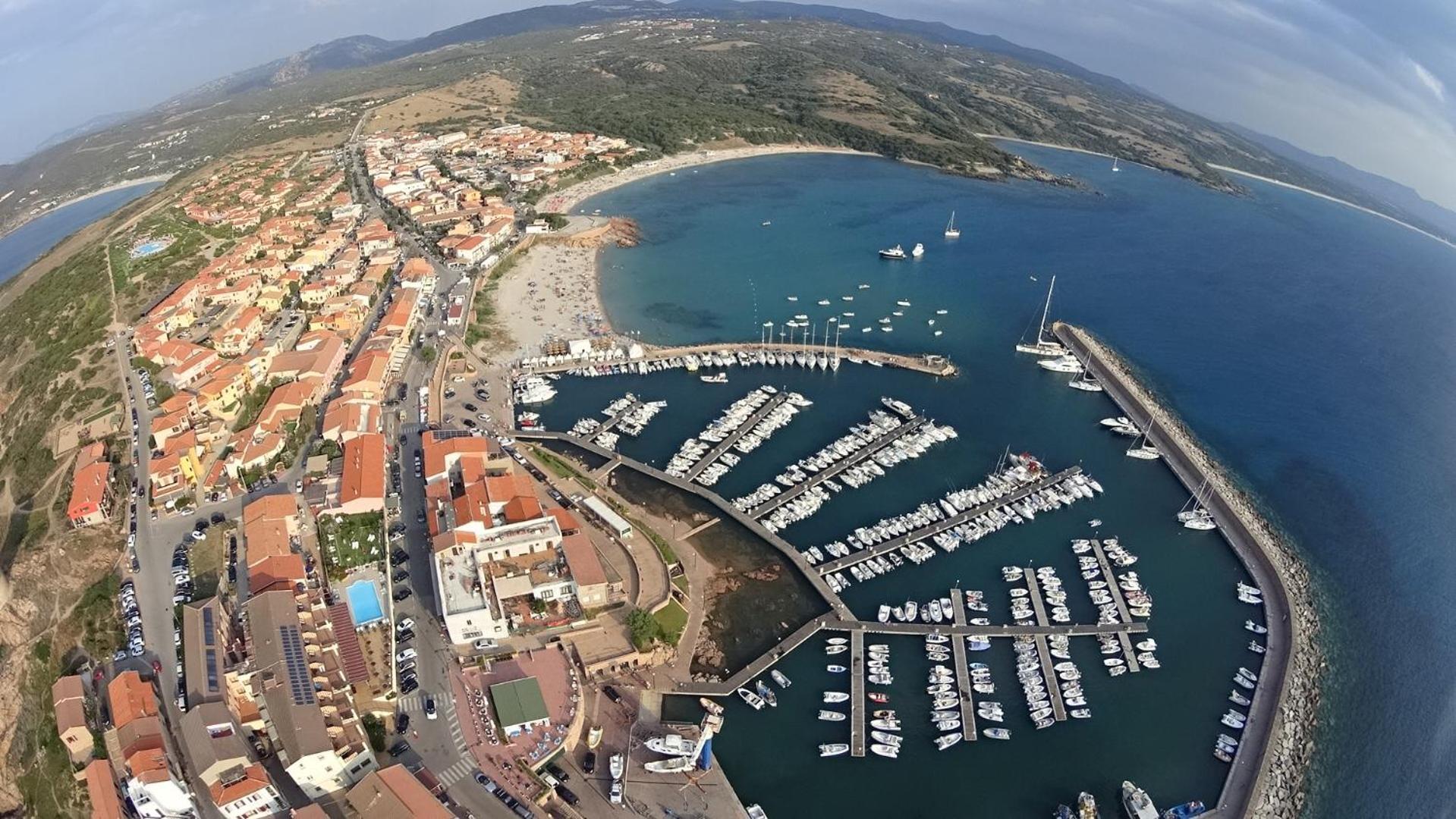 Borgo Spiaggia Vista Mare Isola Rossa Exterior photo