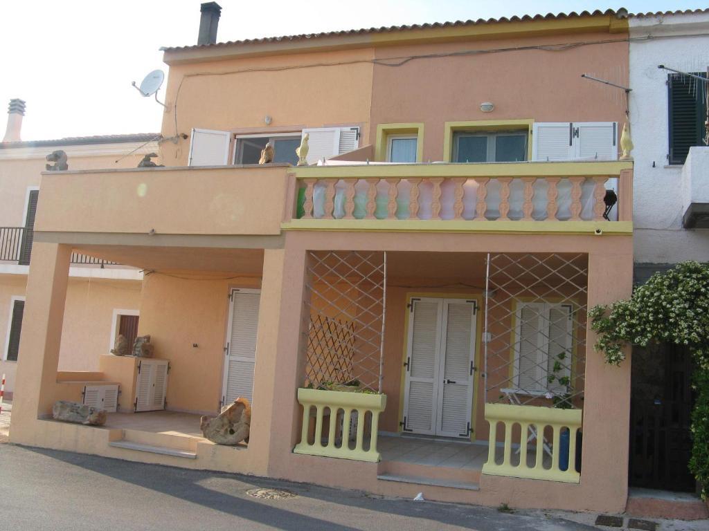 Borgo Spiaggia Vista Mare Isola Rossa Exterior photo