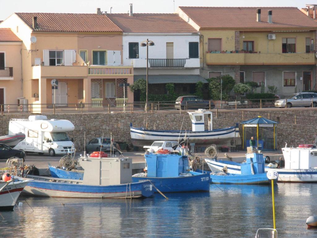 Borgo Spiaggia Vista Mare Isola Rossa Room photo